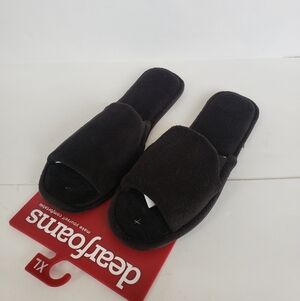Dear foams slippers size XL.